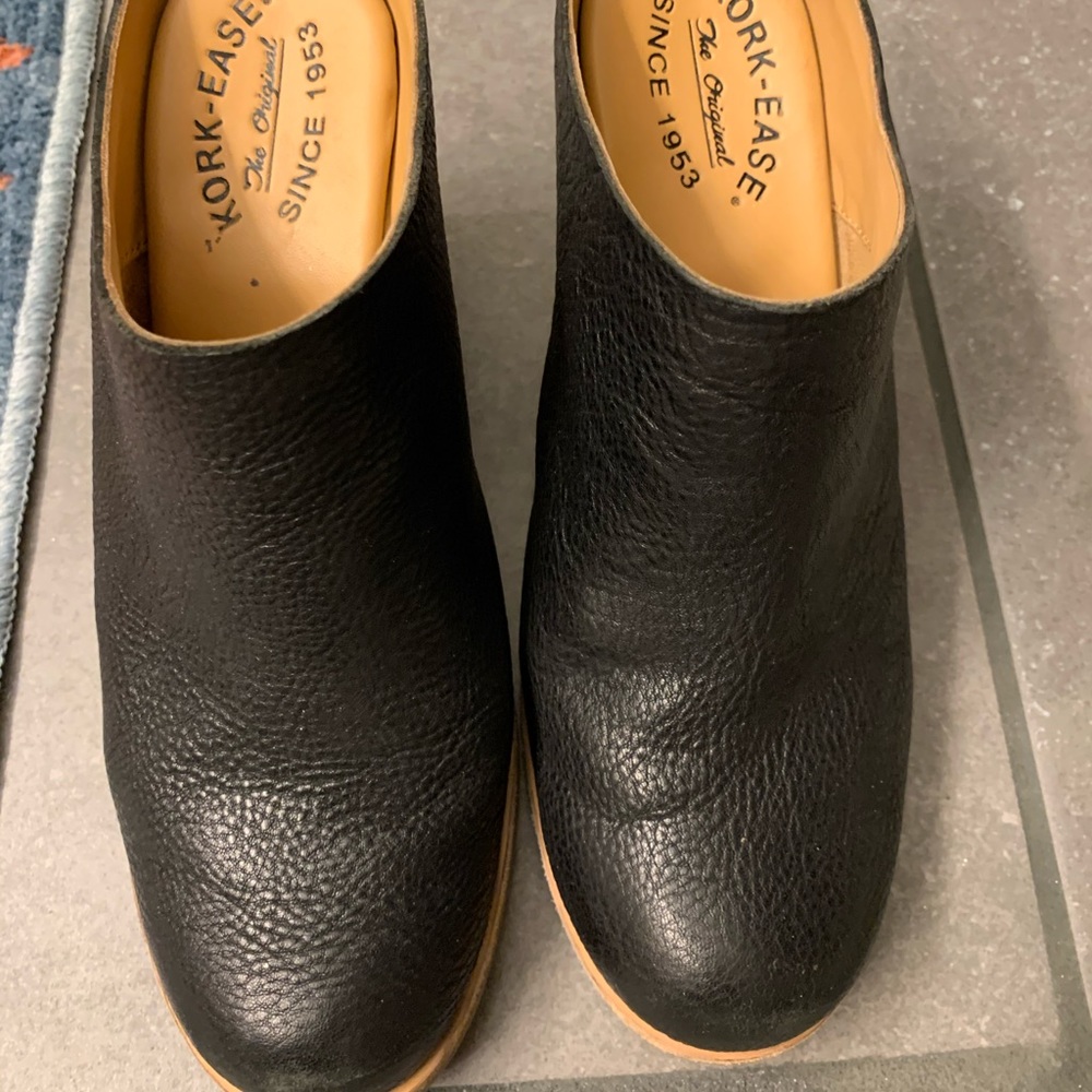 Kork-ease Challis Mule in Black